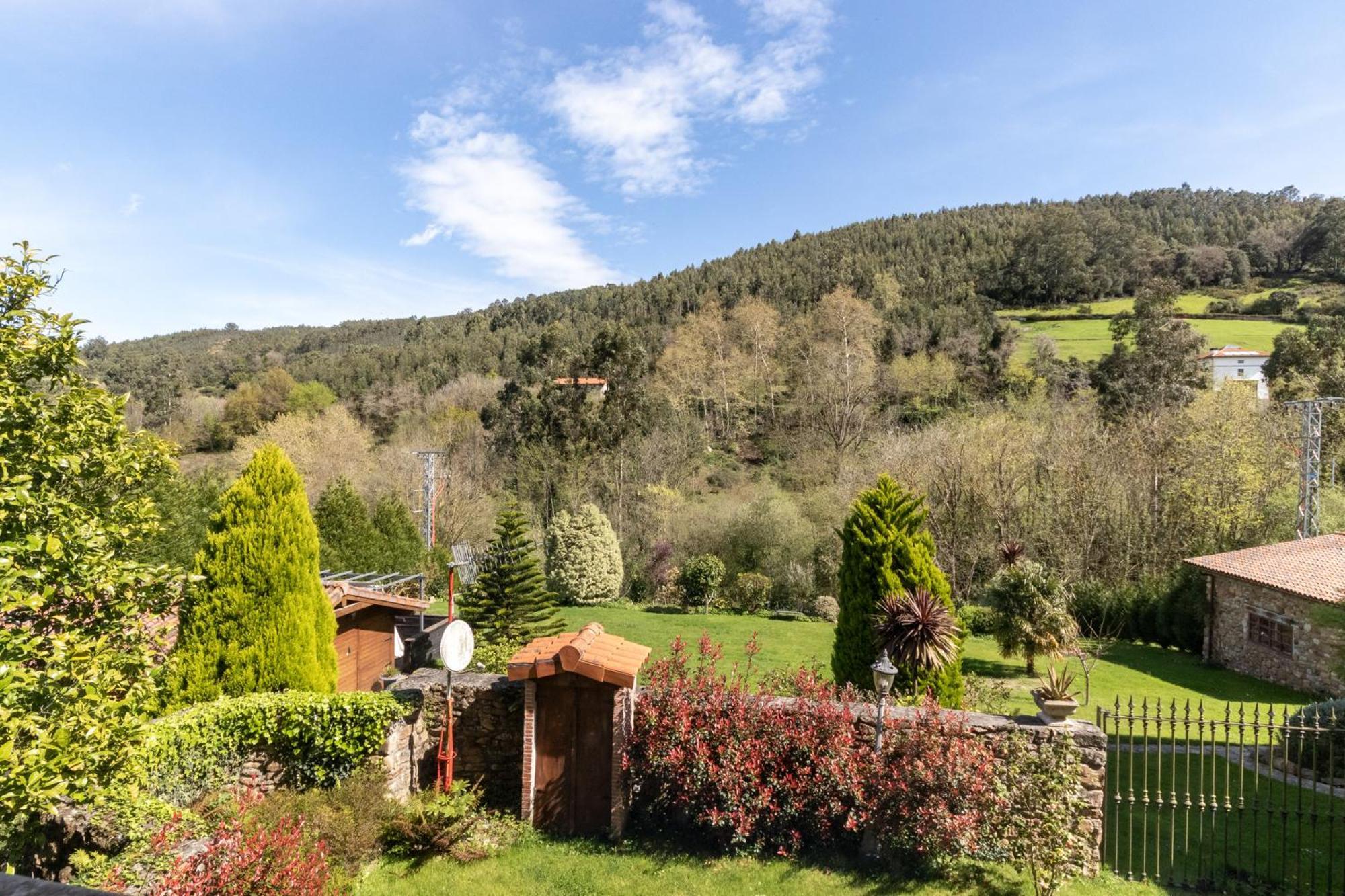43B Nature With Parking By Aston Rentals Otañes Exteriör bild